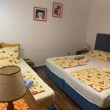 Apartment Orange